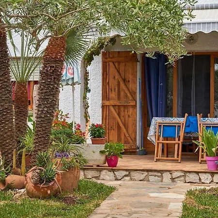 Casita Con Jardin En Cap Roig Holiday home L'Ampolla