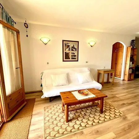 Casita Con Jardin En Cap Roig Holiday home L'Ampolla